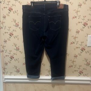 Levi's Women's Navy Cropped Jeans